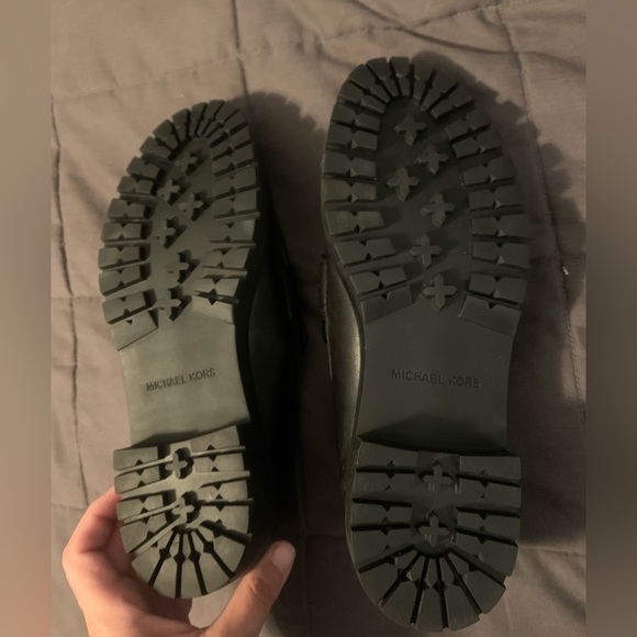 Michael Kors womens dress shoes 8.5 NWOT - Picture 3 of 9